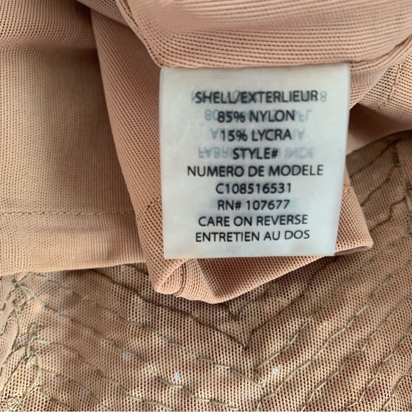 Alice & Olivia Zigzag Sequin Shift Party Dress. Size: 2. Great condition overall - Picture 9 of 16